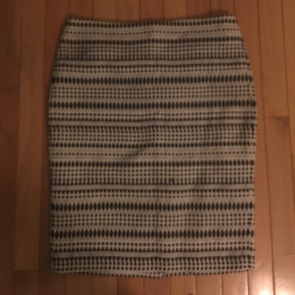 Ann Taylor Loft size 8 skirt. New with Tags