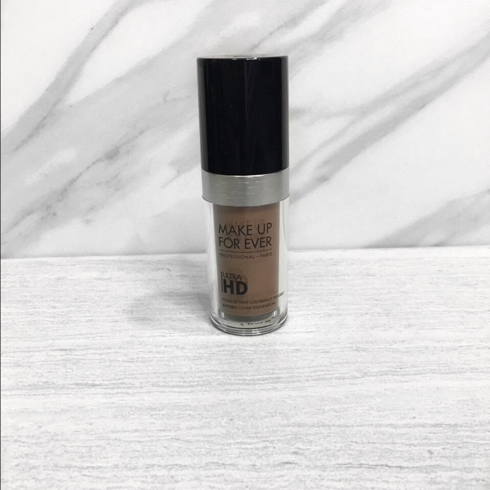 NEW- NEVER OPENED-ULTRA HD FOUNDATION