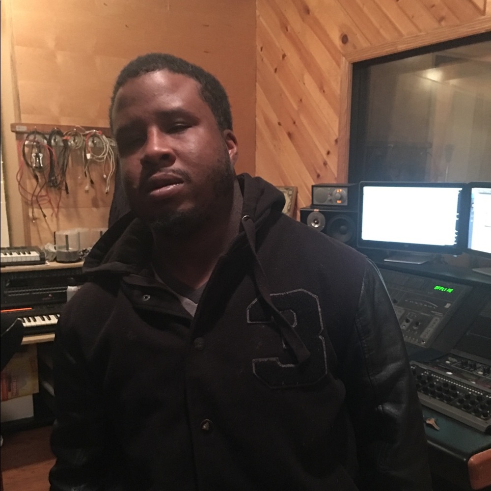 Meet your Posher, Derrick