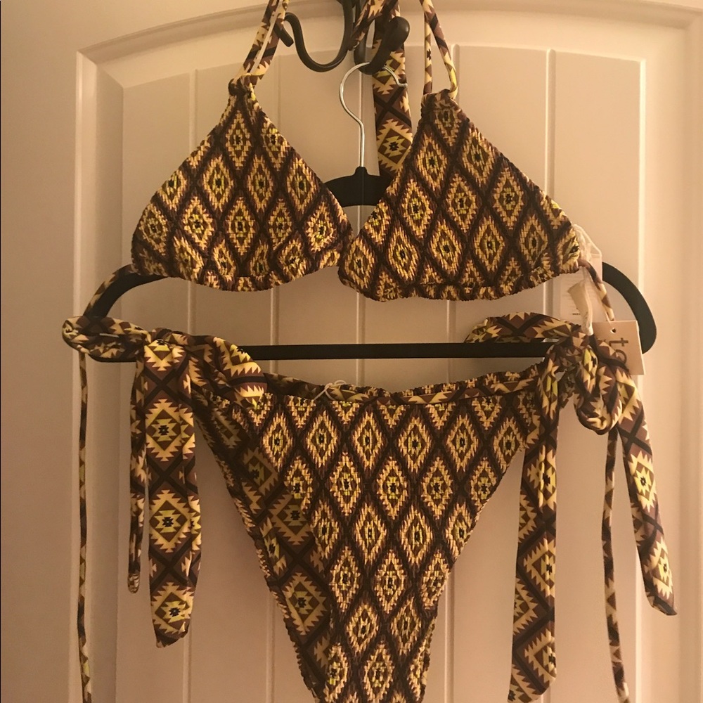 New Tori Praver bikini