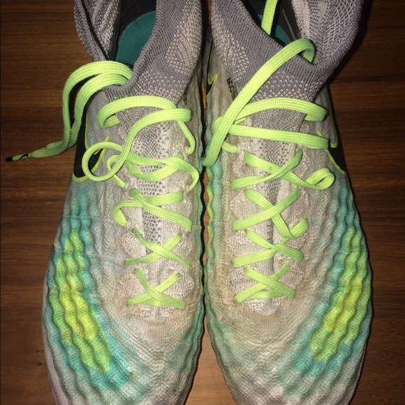 Purple Nike Magista Obra 2016 Boots Released Footy