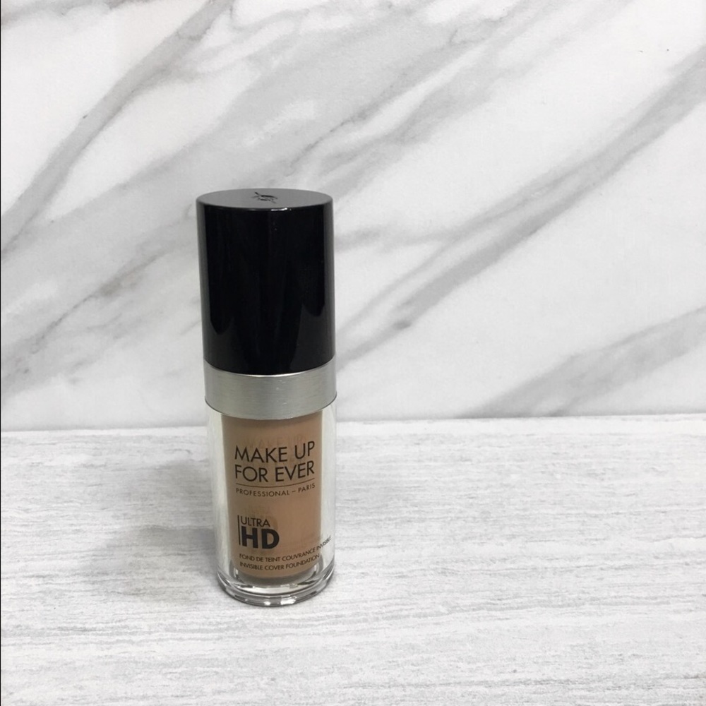 ULTRA HD FOUNDATION
ULTRA HD foundation