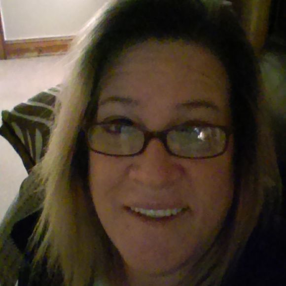 Meet your Posher, Christine - Picture 1 of 1