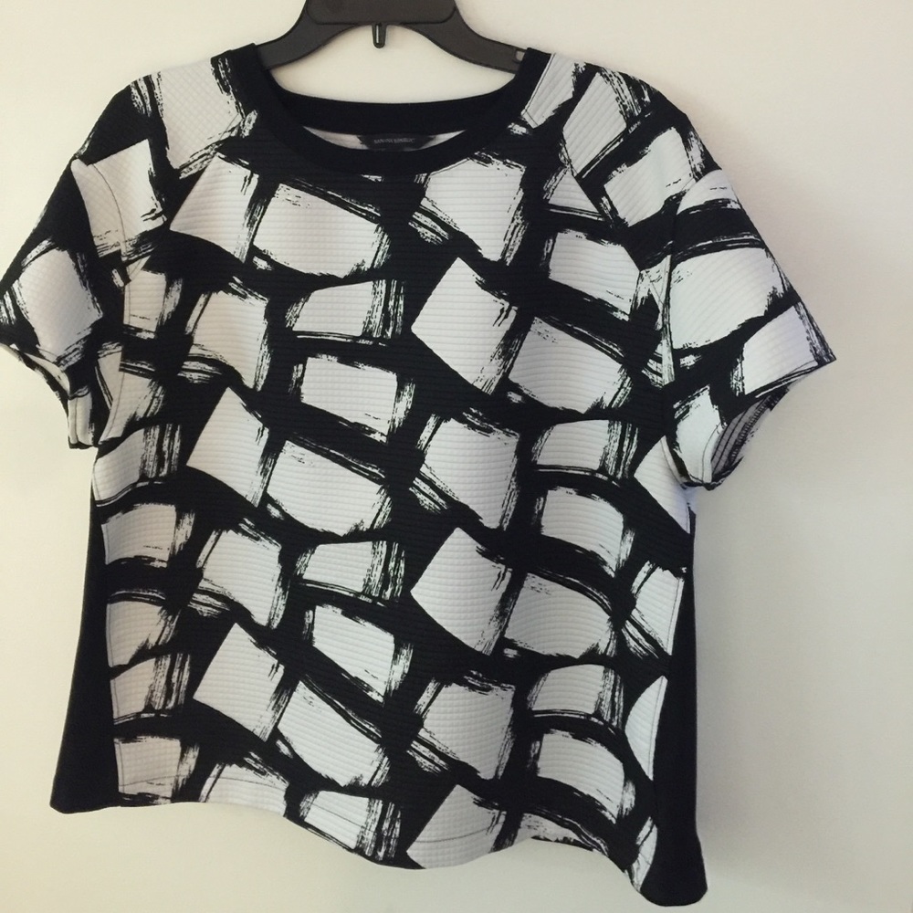 Almost new Banana Republic.  Worn twice.