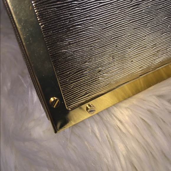 Tory Burch sunglasses case or small clutch. EUC - Picture 7 of 8