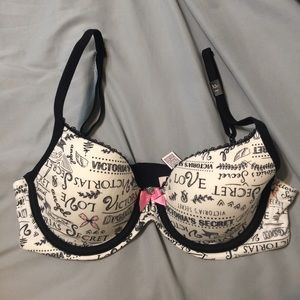 Victoria Secret Bra Size 32C, Brand New!