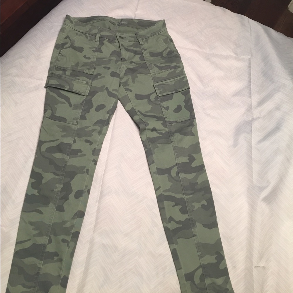 Old navy rockstar cargo pants