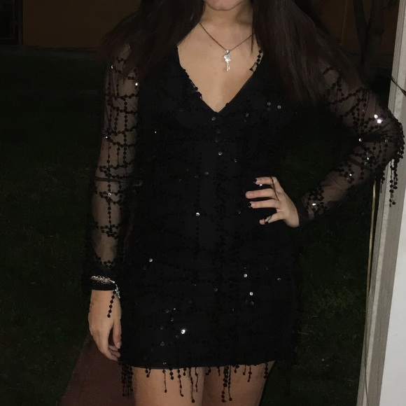 Dress - Picture 3 of 3