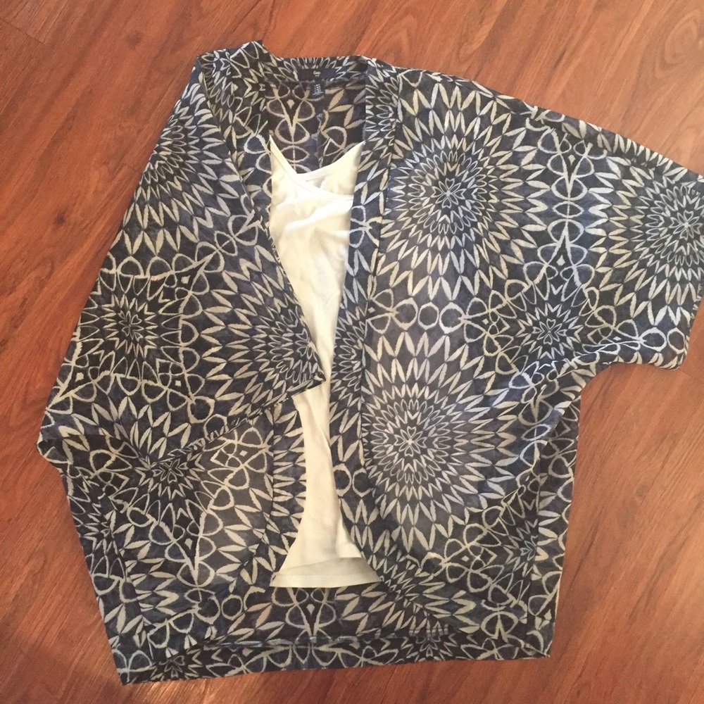 Navy blue and white Gap kimono
