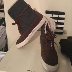 American eagle sneaker boots