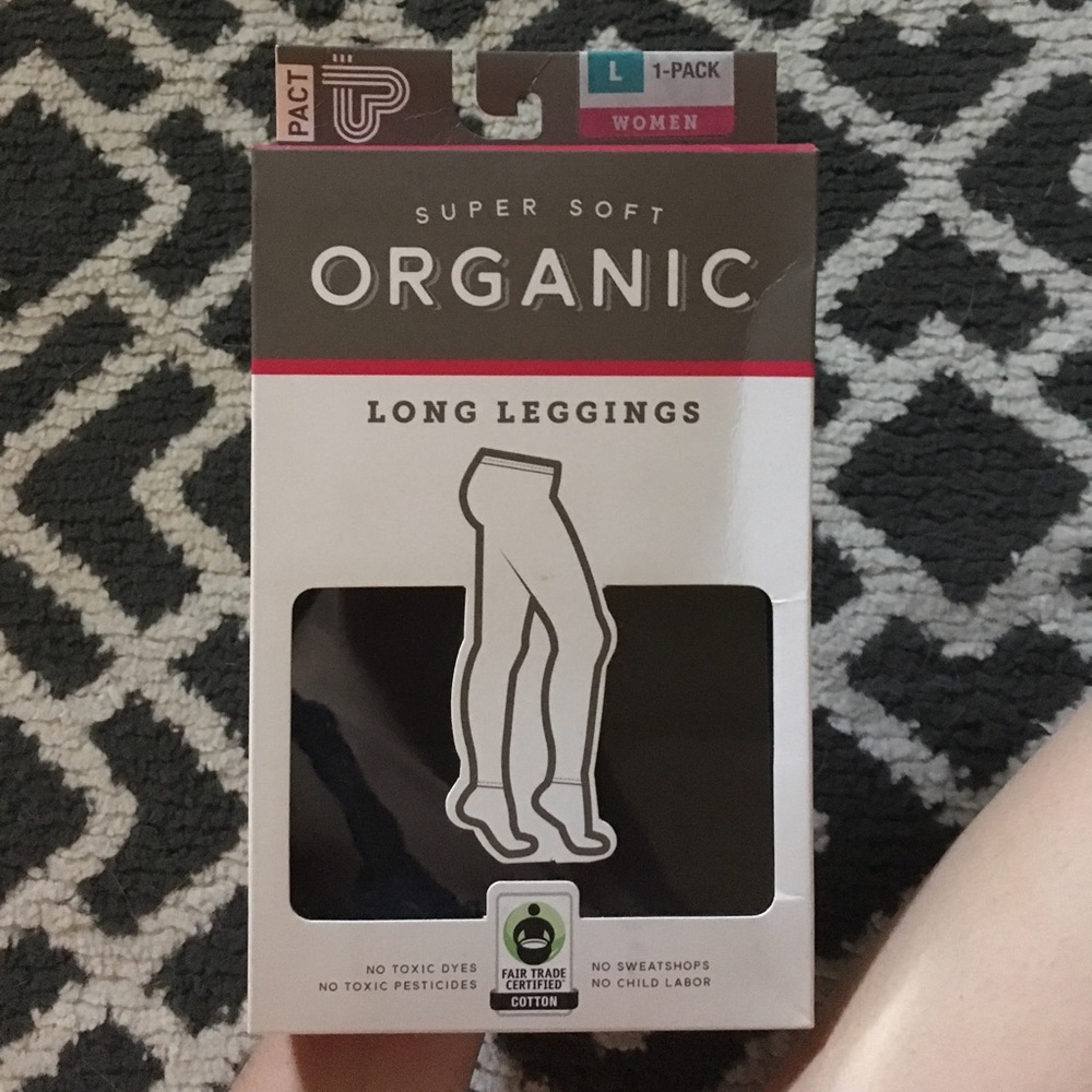 Organic black leggings