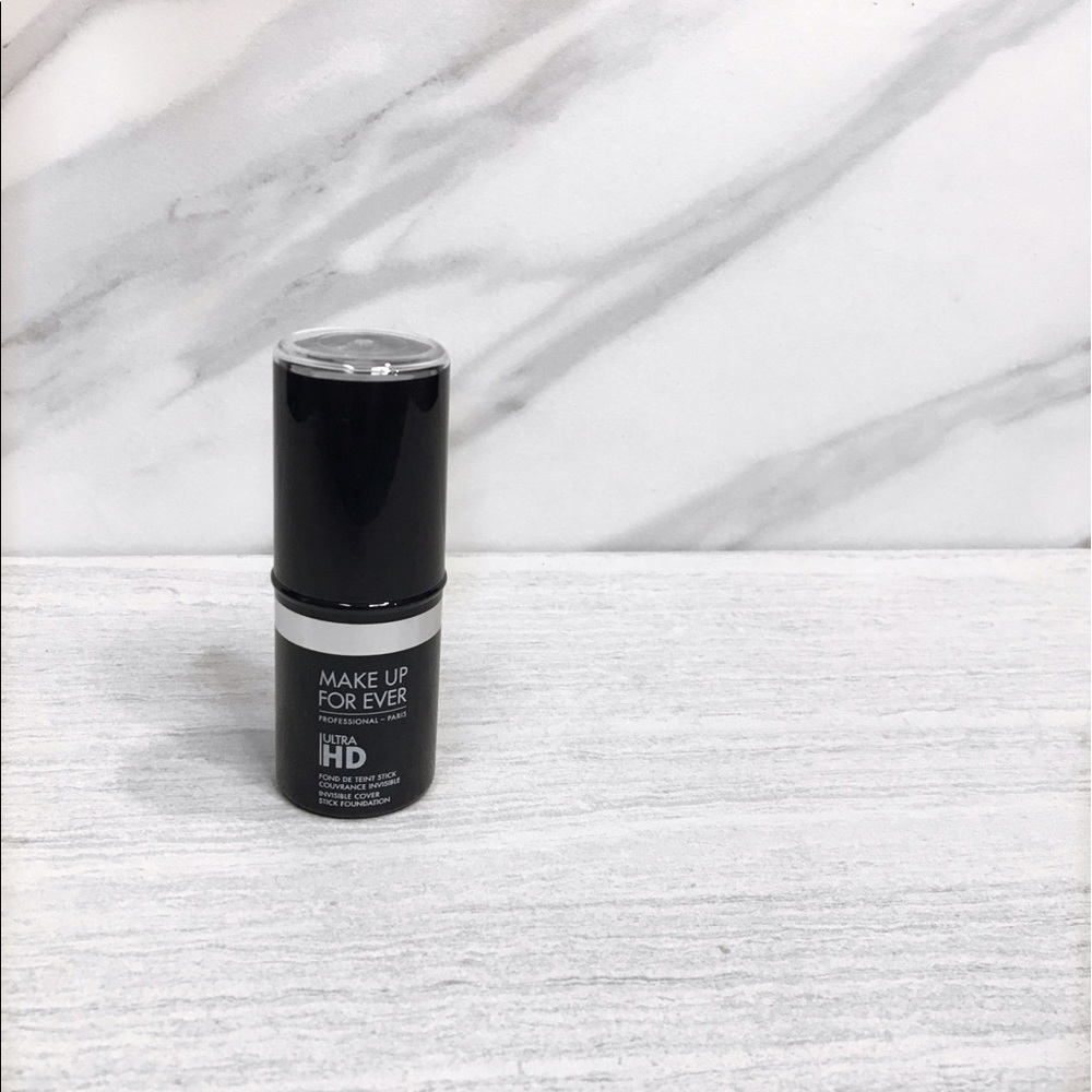 NEVER OPENED -ULTRA HD STICK FOUNDATION