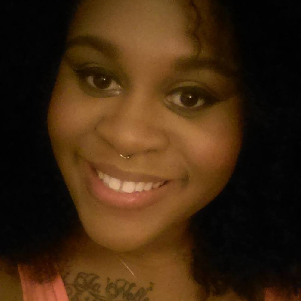 Meet your Posher, Ayo