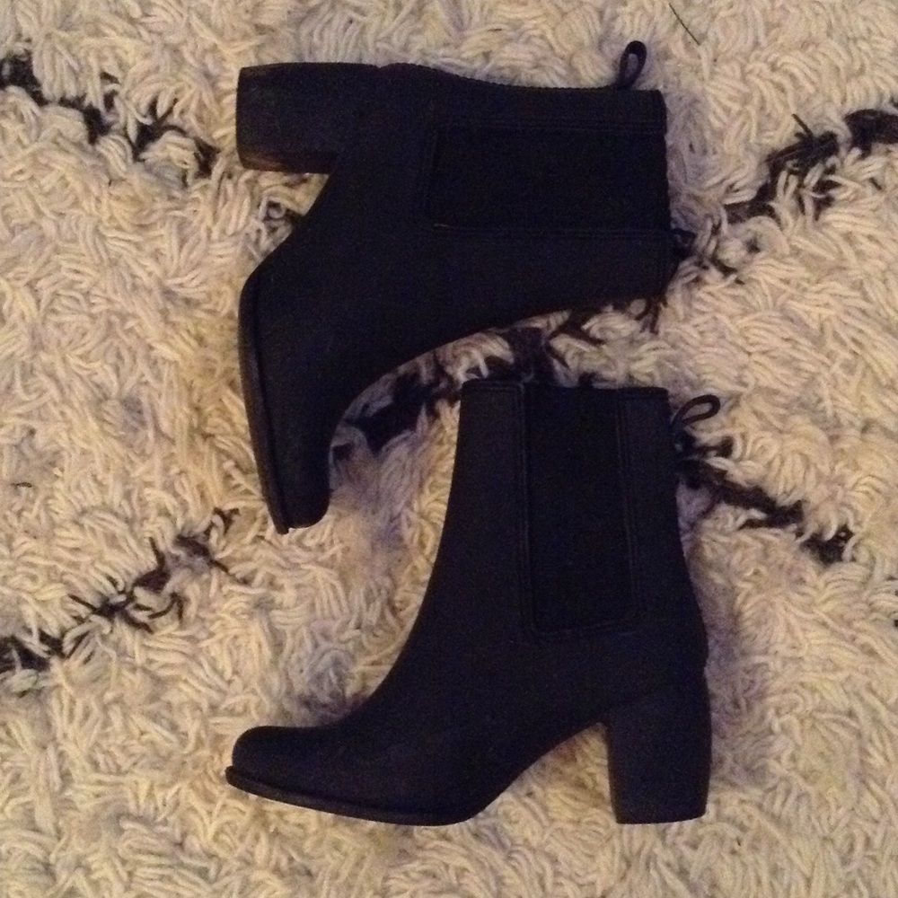 FLASH SALE Jeffrey Campbell rain booties