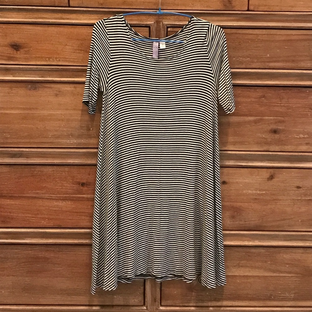 Francesca's short sleeved stripe t-shirt dress