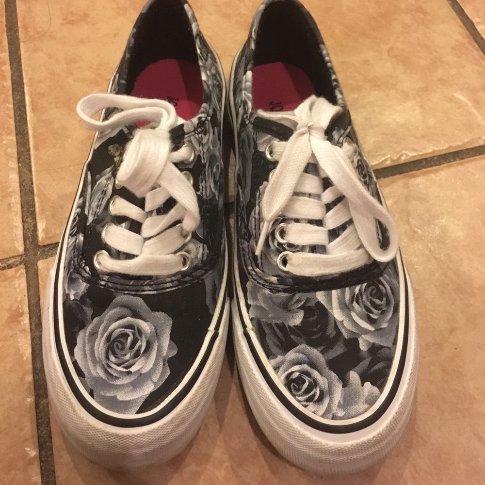 Size 5 Shoes