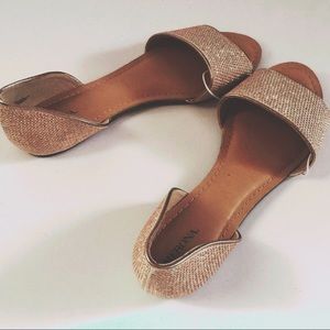 NWT- Rhinestone Flats