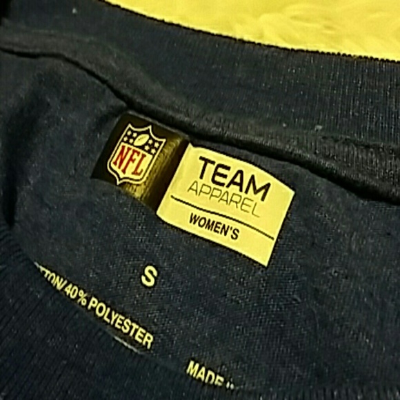 Top - Picture 2 of 3