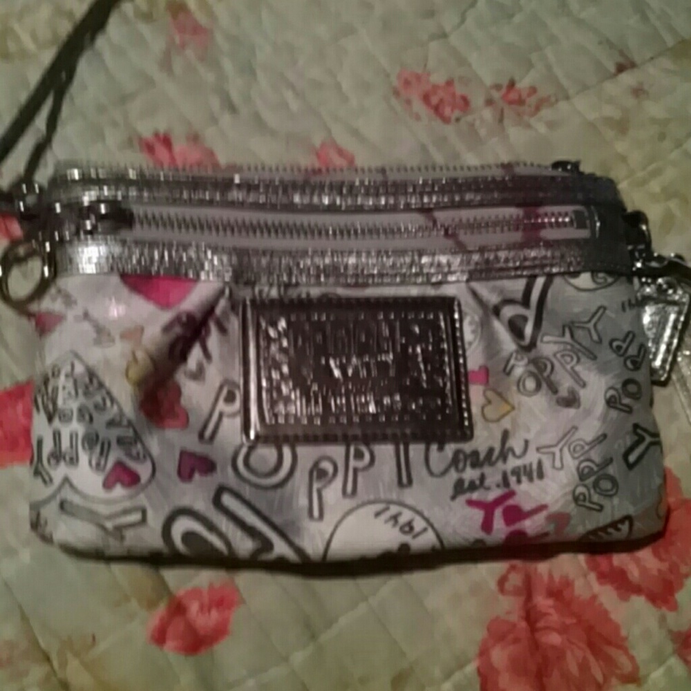 Coach poppy purse
