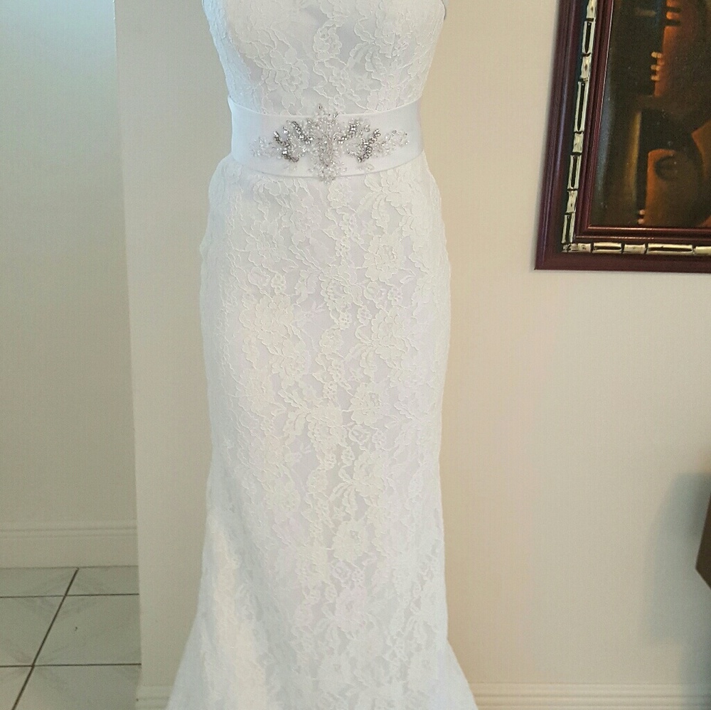 Wedding dress