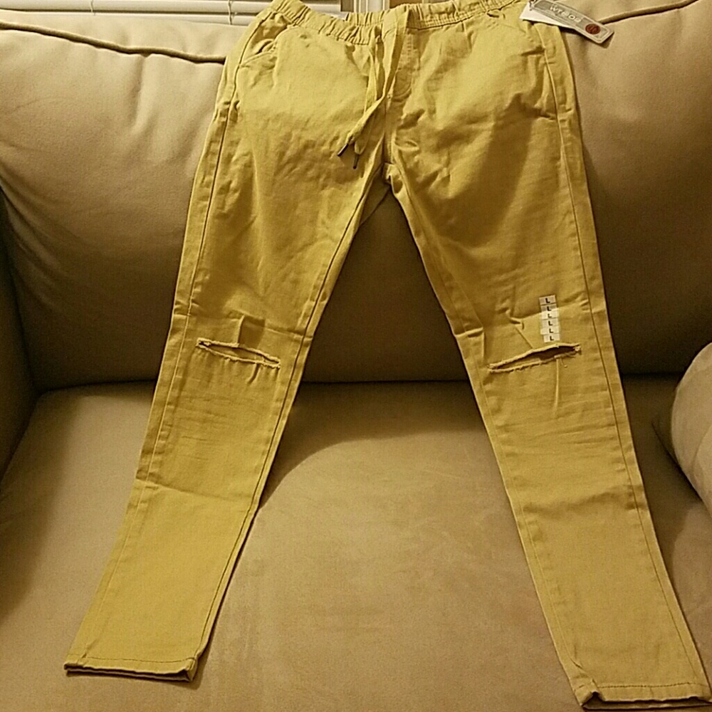 Distressed cargo joggers- will bundle 2 for $38