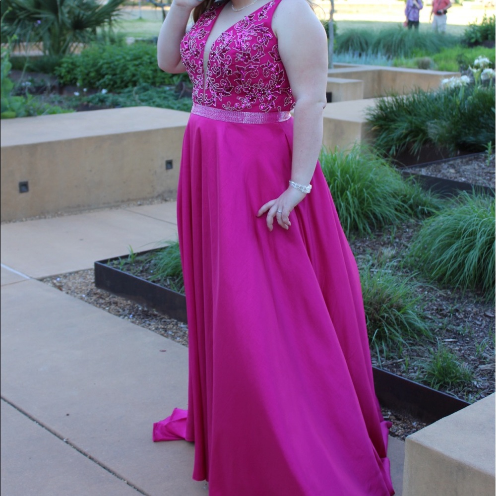 Sherri Hill Fuchsia Prom/Pageant Gown (Size 18) - Picture 3 of 4