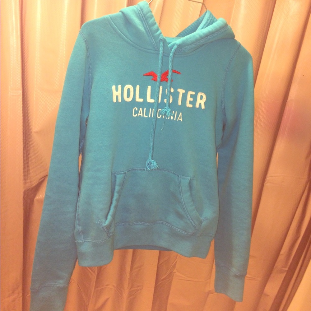 blue hollister hoodie