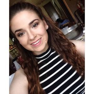 Meet your Posher, Katelyn