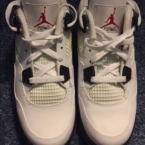 Air Jordan grey sement 4