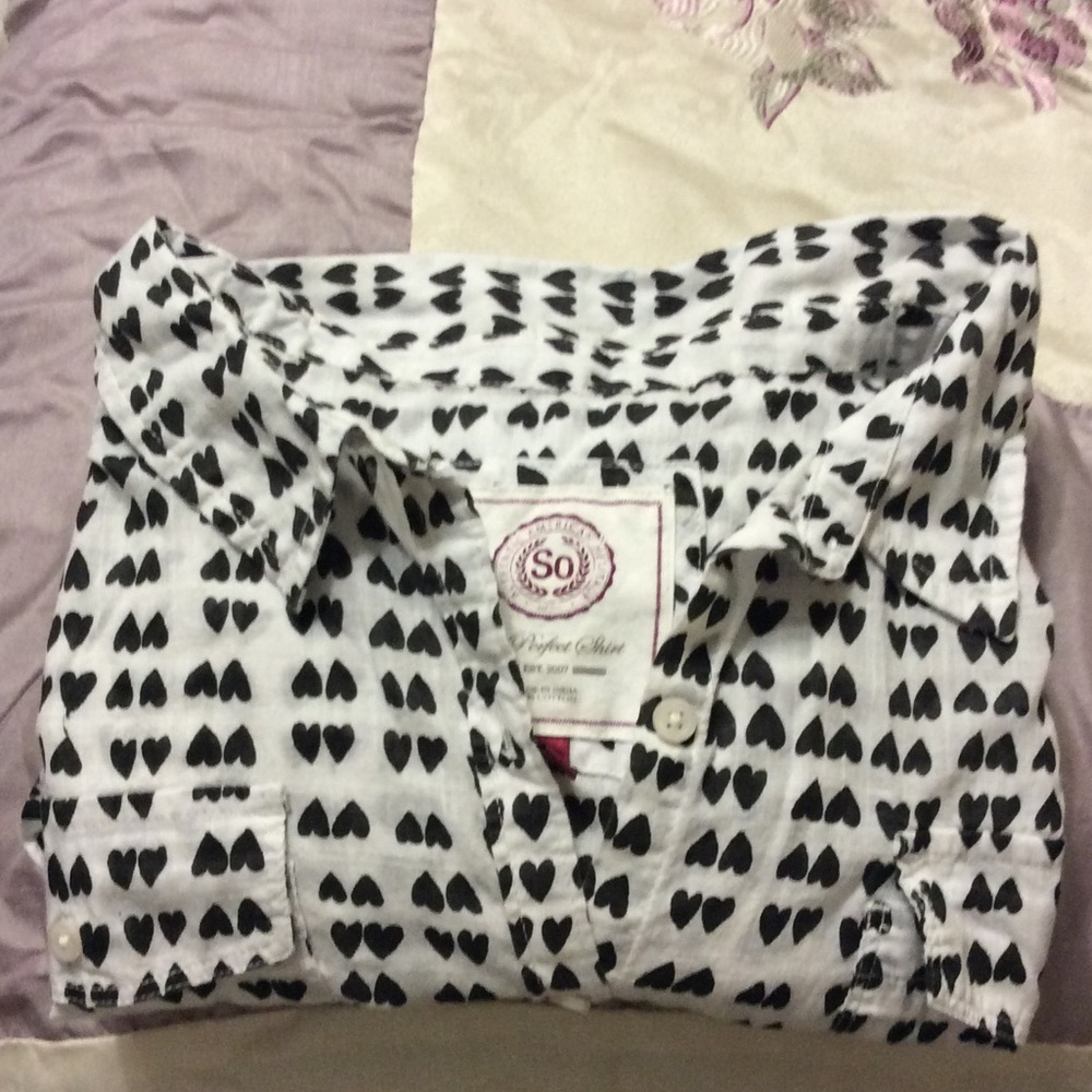 S-O  black n white shirt