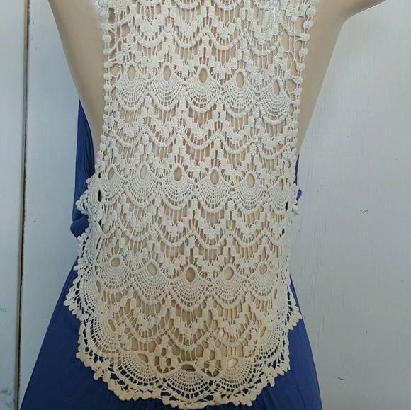 Lace back Dress - Picture 3 of 3