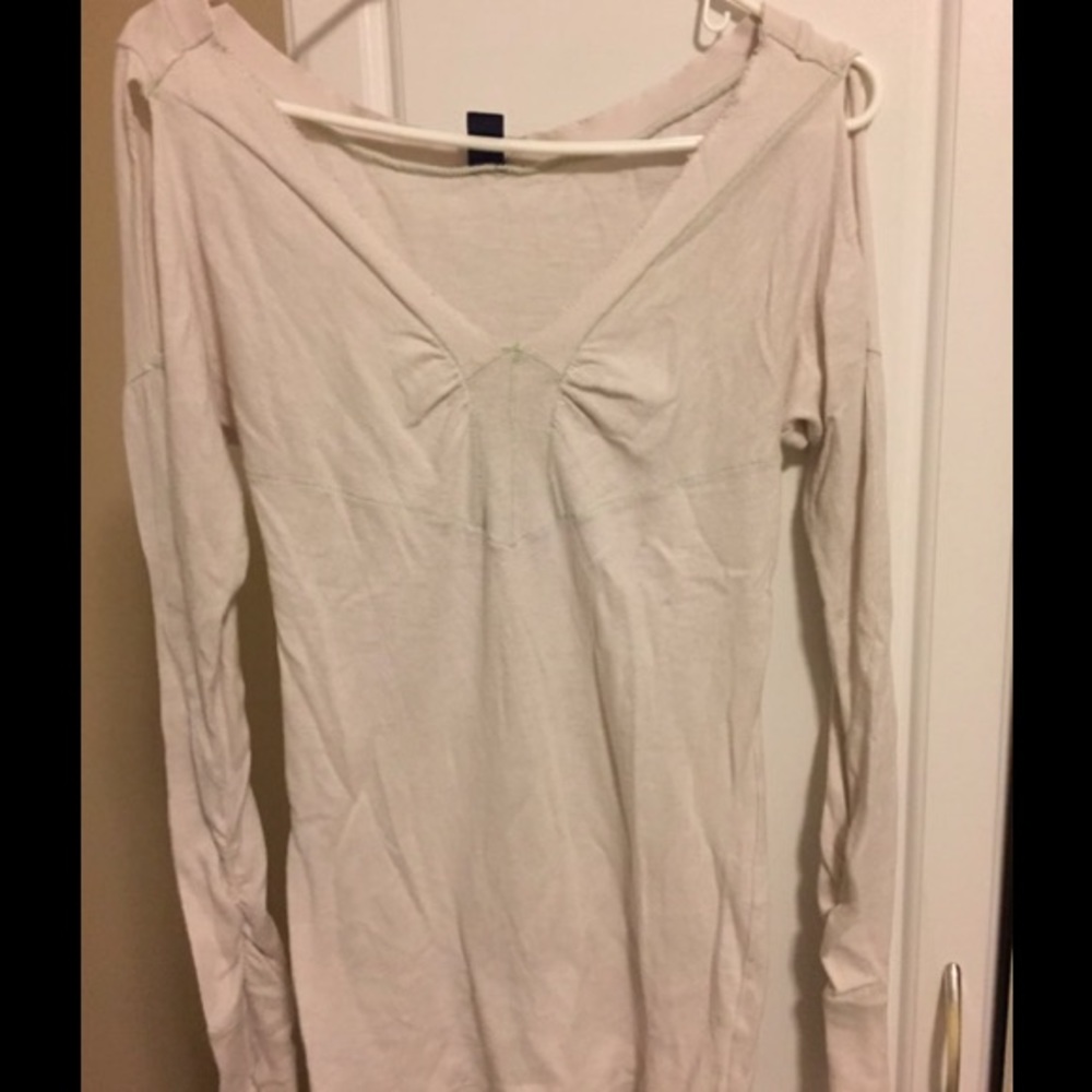 Free people cut out shoulder top sz M
