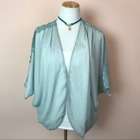 Light Blue Lace Kimono - Picture 2 of 7