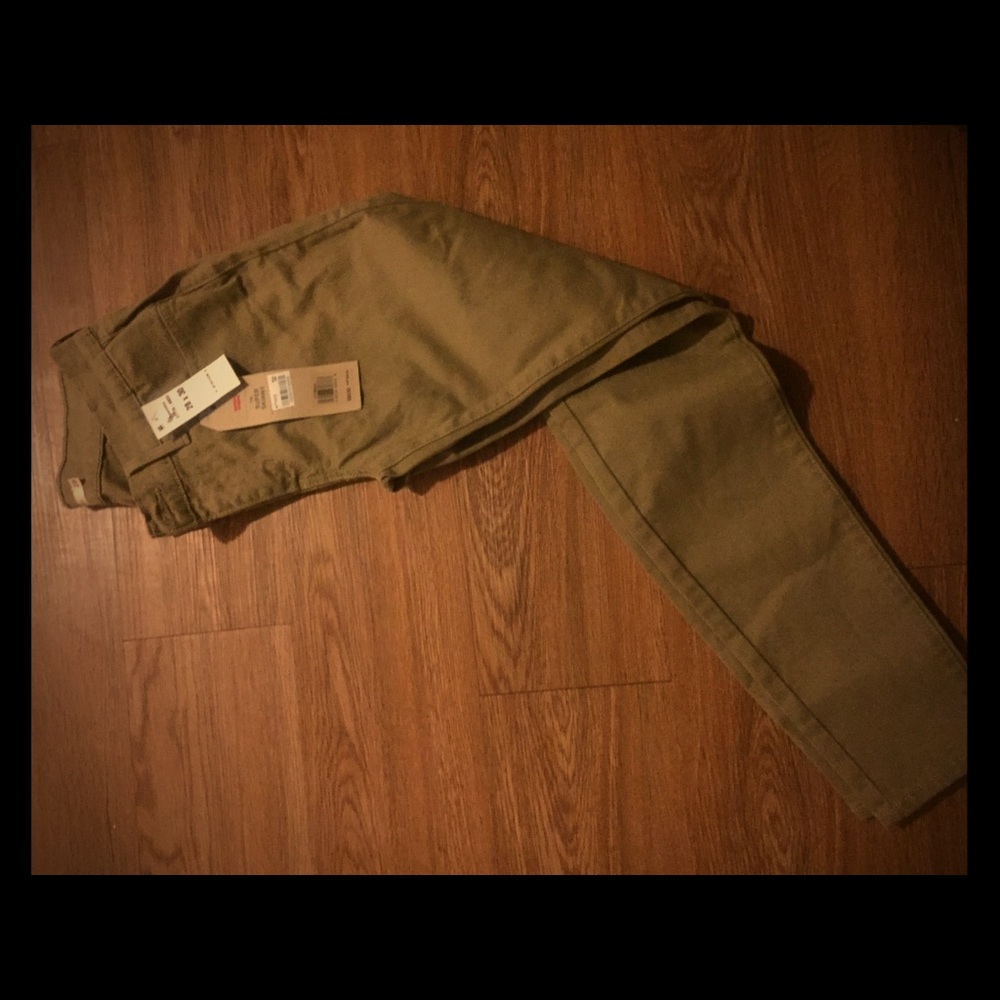 Levi's Brand New size 28x30