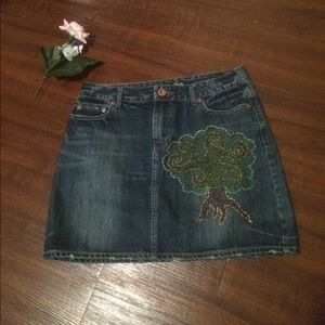 American Eagle Denim Tree Jean Skirt Size 6