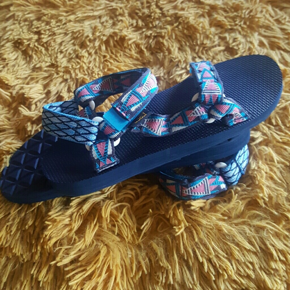 Teva Sandals - Picture 4 of 4