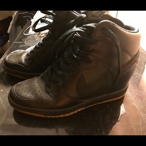 Black Nike Wedge.