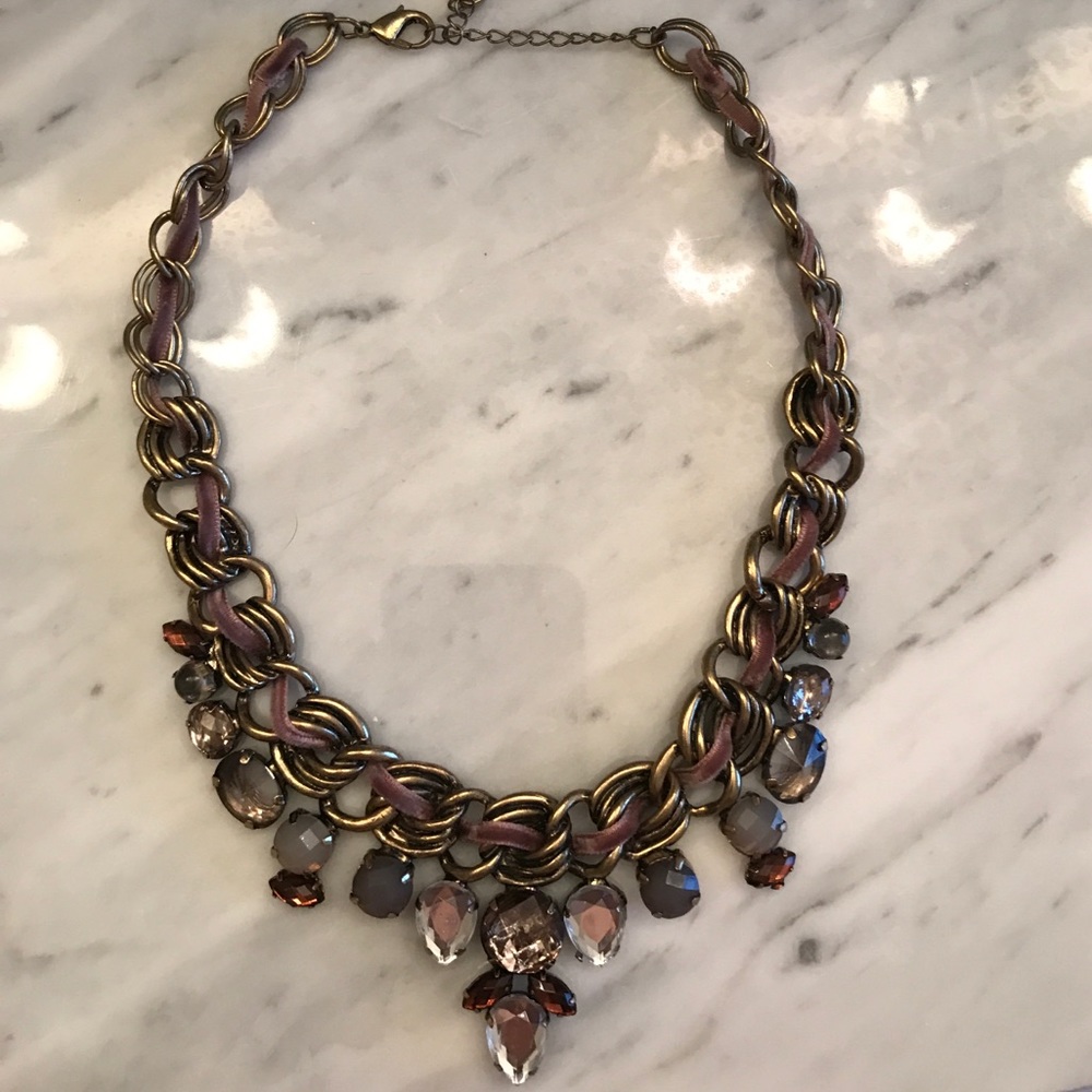 Loft trendy necklace