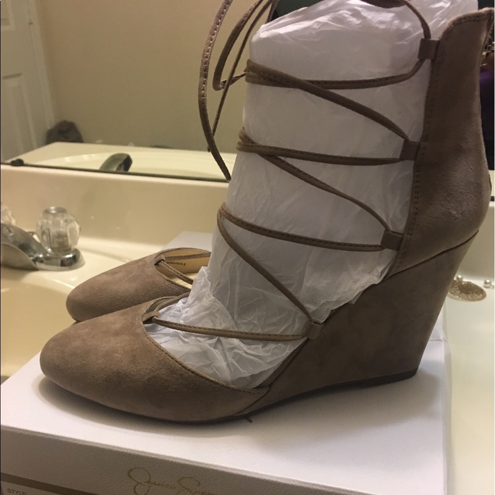 Classy Jessica Simpson Nude Wedges