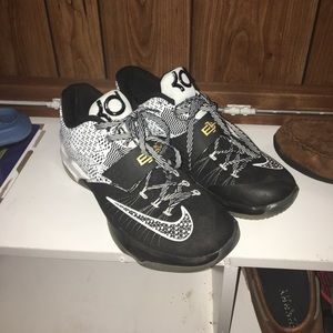 Nike KD retro shoes
