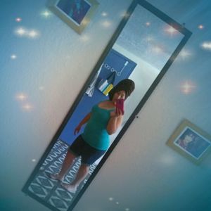 Meet your Posher, Amaris