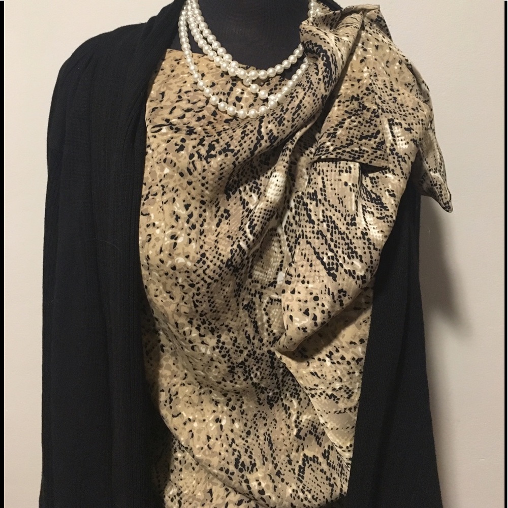Snakeskin sexy sleeveless blouse