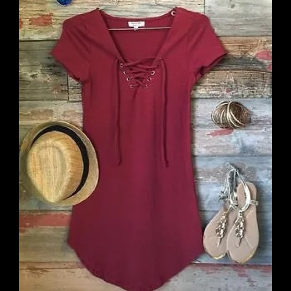 Cap sleeve laceup tunic top
