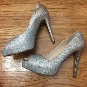 Guess - Silver/gold ombré glitter peep-toe heels