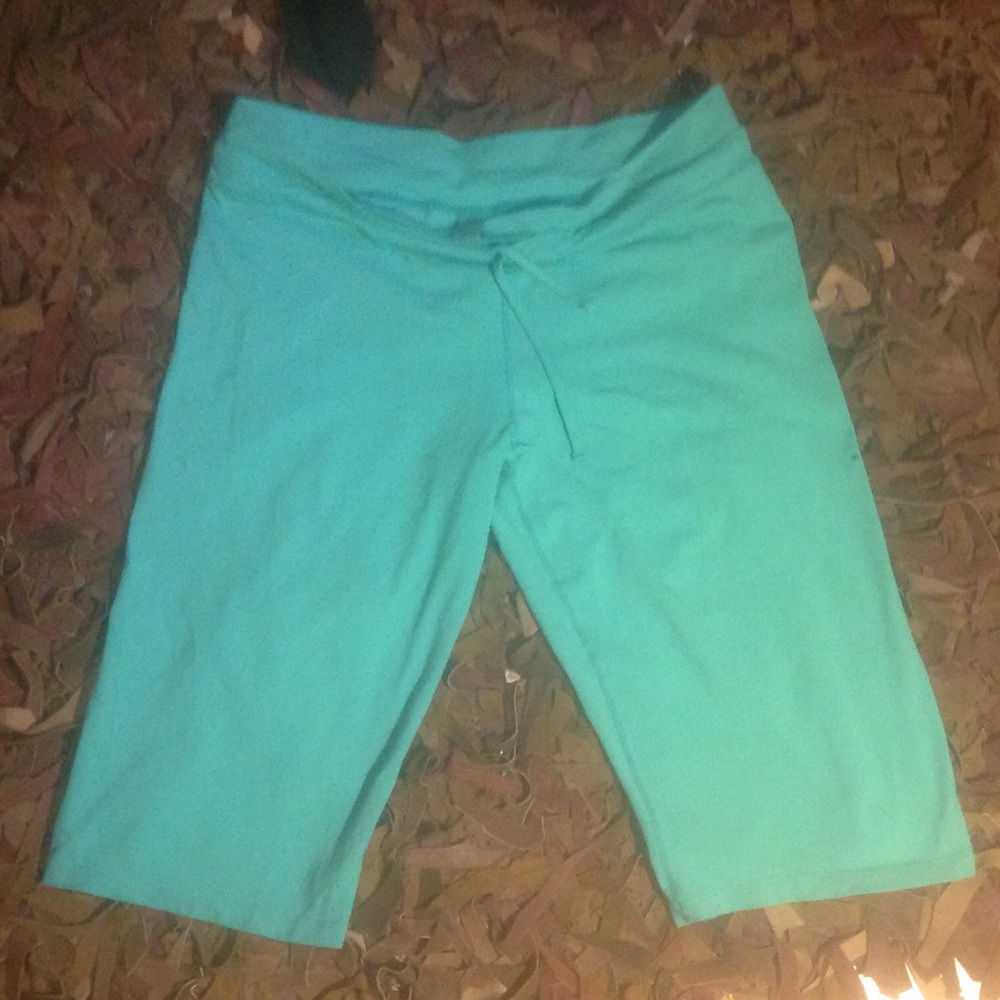 Women's Prana yoga pants/shots