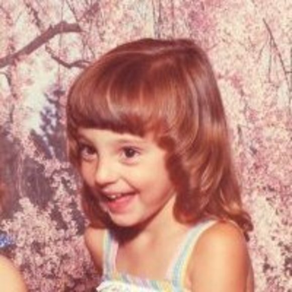 Meet your Posher, Jolene - Picture 1 of 1