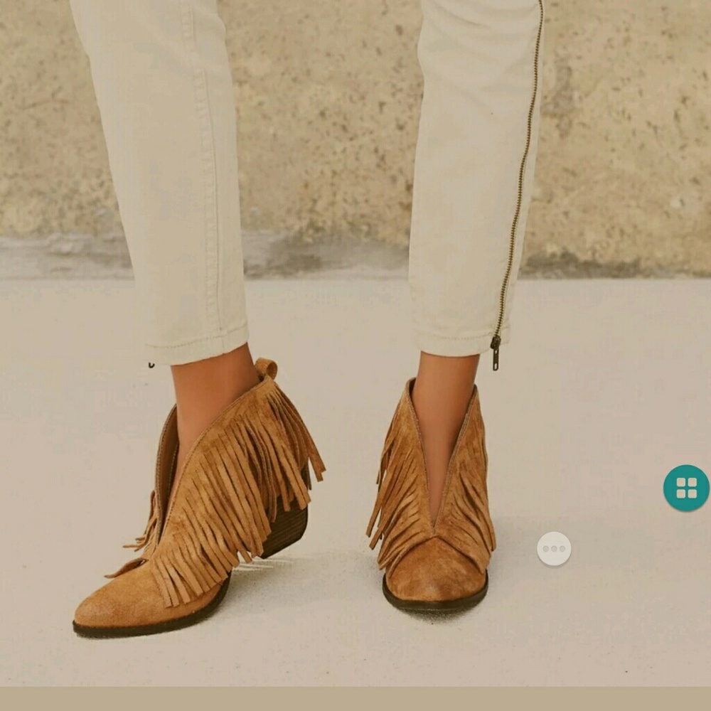 Coconuts by Matisse Tulsi  Fringe suede boots