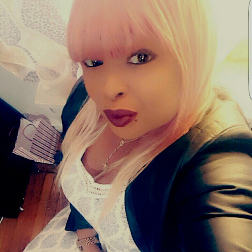 Meet your Posher, Stephanie