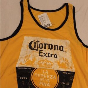 La corona más fina beach tank