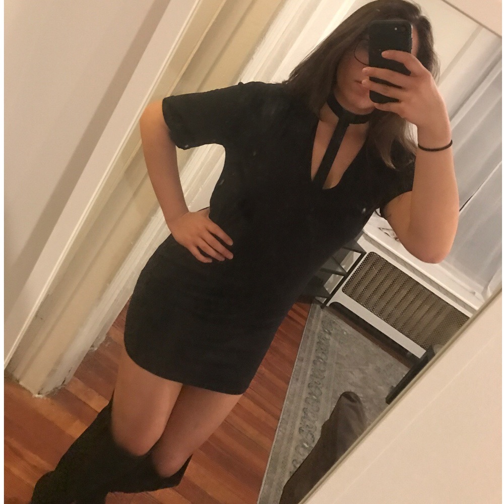 MissGuided Choker / Harness Tshirt Dress